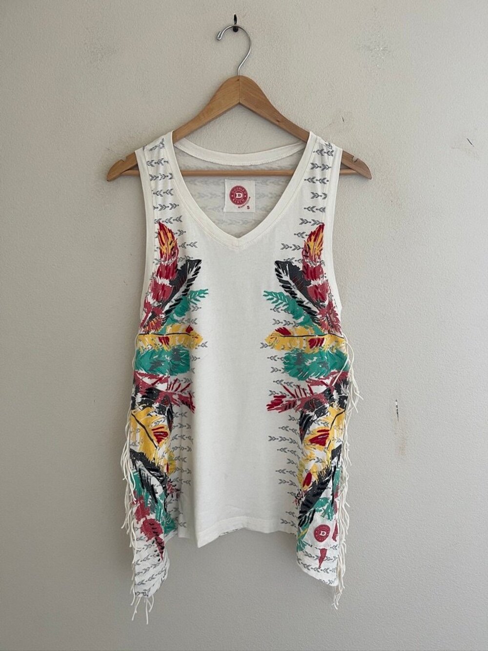 DOUBLE D RANCH White Fringed and Feathered Embroidered Tank Top: SMALL; NWOT!